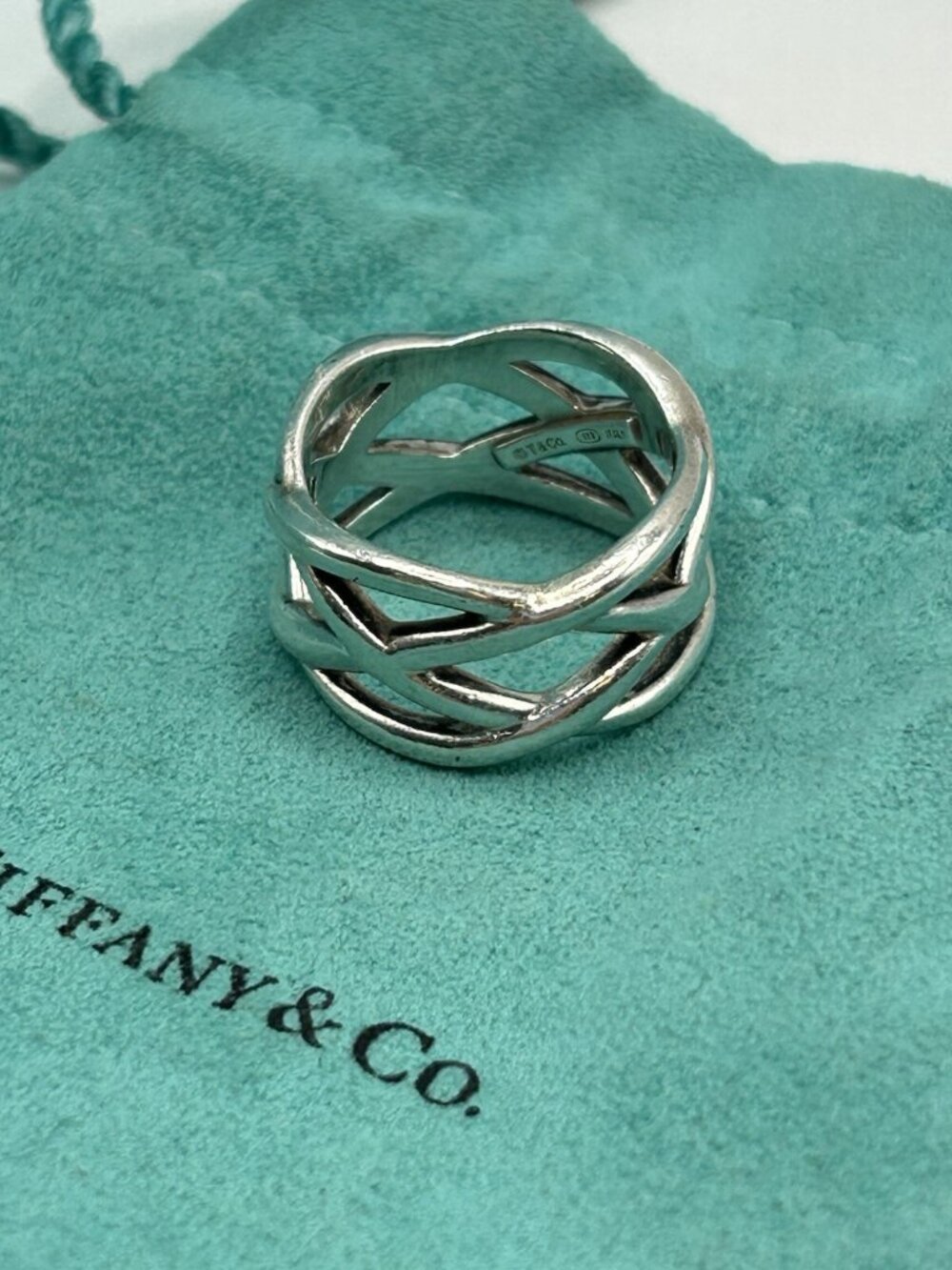 Tiffany and Co Sterling Silver Braided Criss Cross Band Ring Size 7 Celtic Knot - Picture 12 of 16
